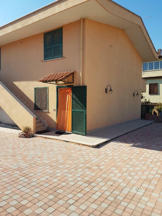I Villini Affittacamere Fiumicino Buitenkant foto